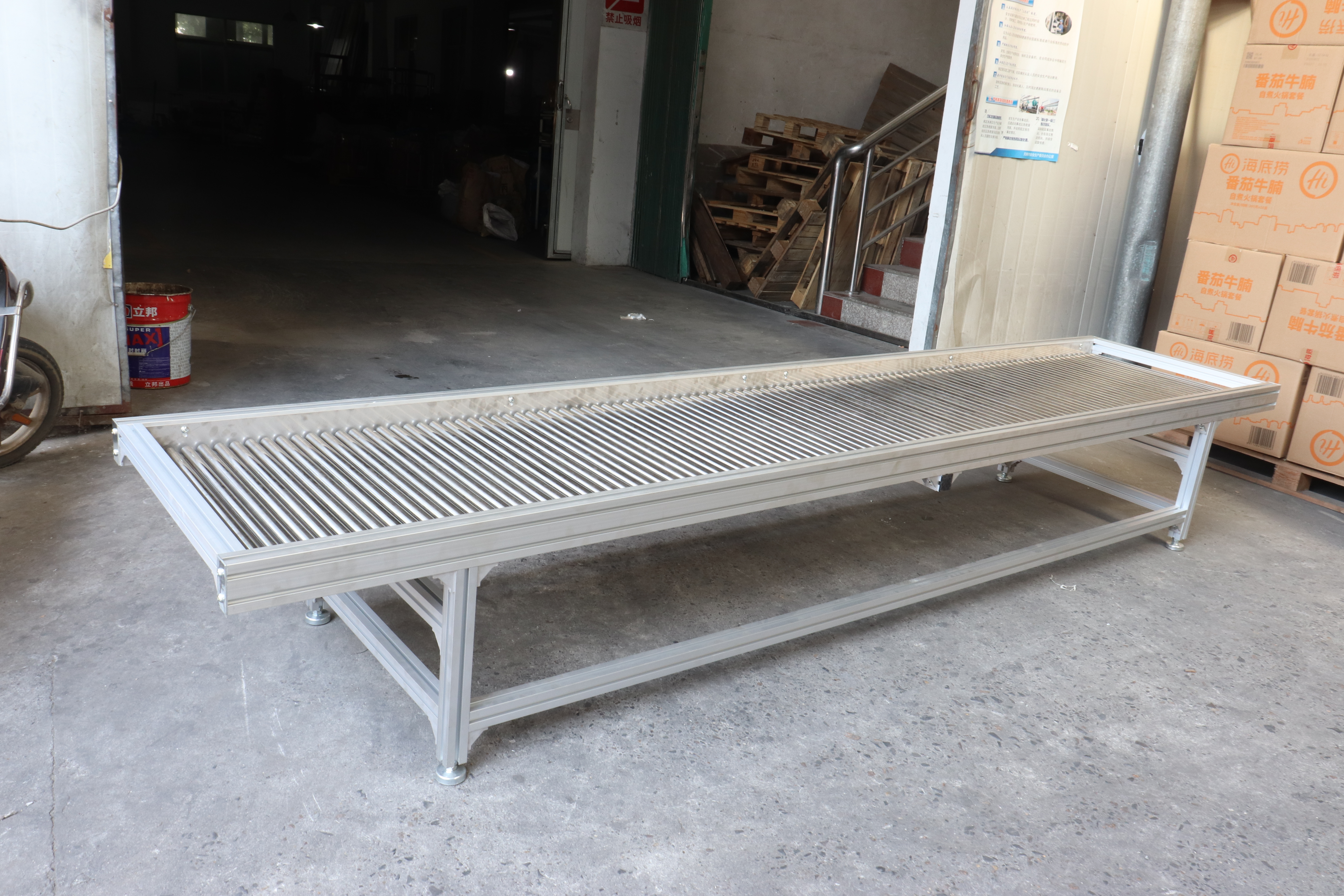 帶擋邊滾筒線(xiàn)